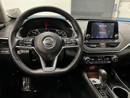 2020 Nissan Altima 2.5 SV