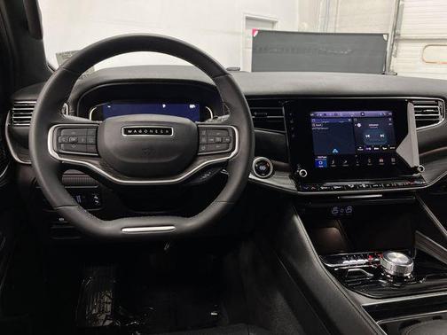 2023 Jeep Wagoneer Series II 4x4