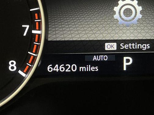 2022 Nissan Pathfinder SL 4WD