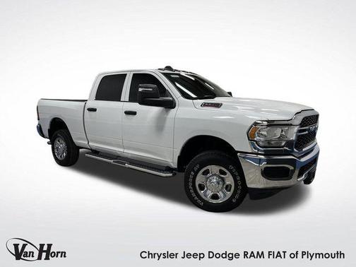 2024 RAM 2500 Tradesman Crew Cab 4x4 6'4' Box