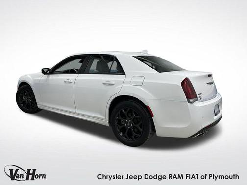 2023 Chrysler 300 Touring