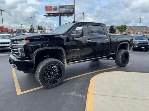 2022 Chevrolet Silverado 2500 High Country