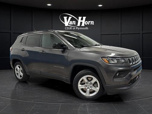 Granite Crystal Metallic Clearcoat 2023 Jeep Compass Latitude
