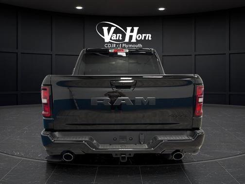 Diamond Black Crystal Pearlcoat 2026 RAM 1500 Big Horn/Lone Star