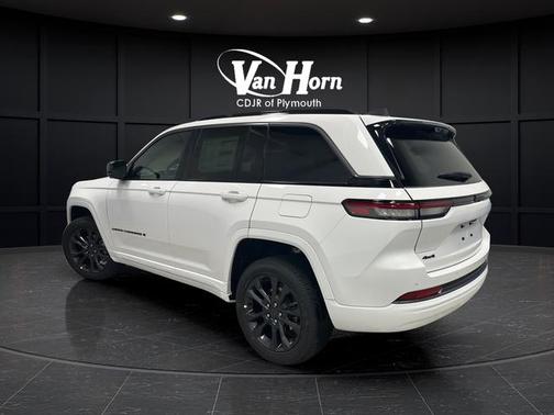 Bright White Clearcoat 2026 Jeep Grand Cherokee Limited