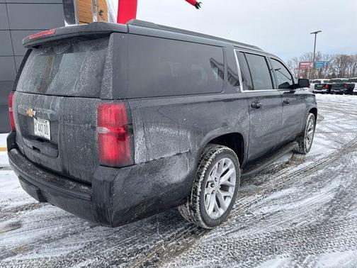 2016 Chevrolet Suburban LT