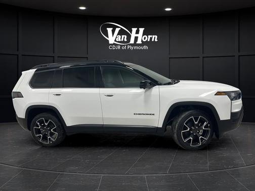 2026 Jeep Cherokee Overland