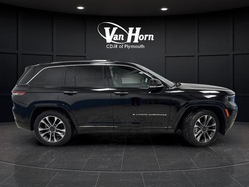 2022 Jeep Grand Cherokee Overland