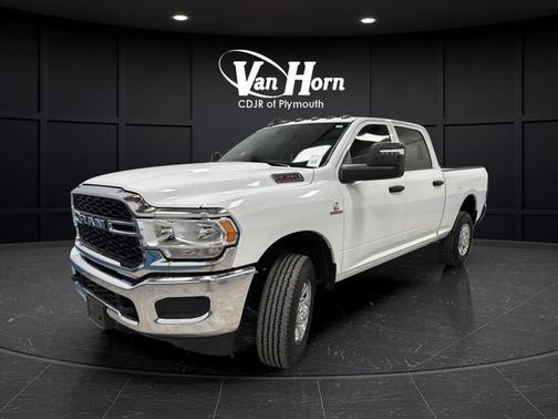 Bright White Clearcoat 2024 RAM 3500 Tradesman Crew Cab 4x4 6'4' Box