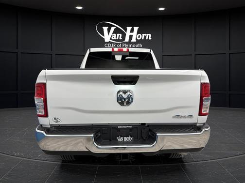 Bright White Clearcoat 2024 RAM 3500 Tradesman Crew Cab 4x4 6'4' Box