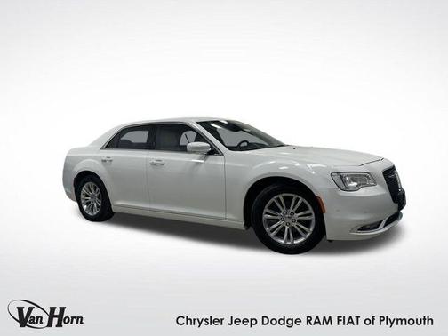 2021 Chrysler 300 Touring