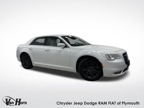 2021 Chrysler 300 Touring