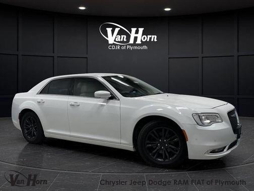 2021 Chrysler 300 Touring