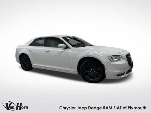 2021 Chrysler 300 Touring