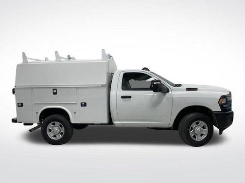 2024 RAM 3500 Tradesman Regular Cab 4x4 8' Box