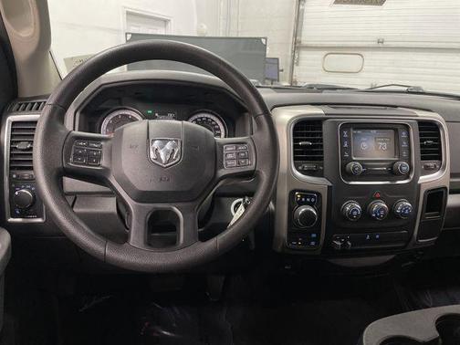 2019 RAM 1500 SLT