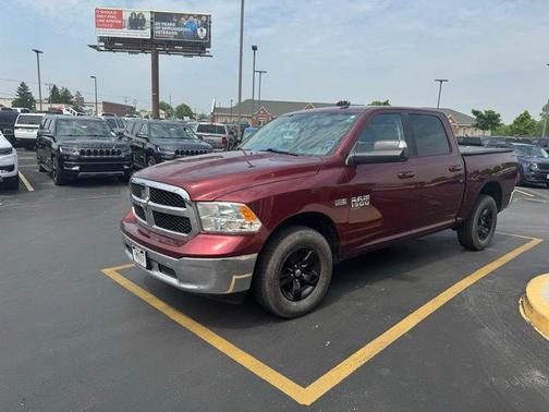 2019 RAM 1500 SLT