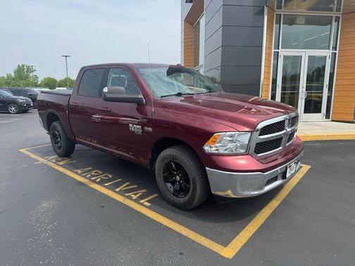 2019 RAM 1500 SLT