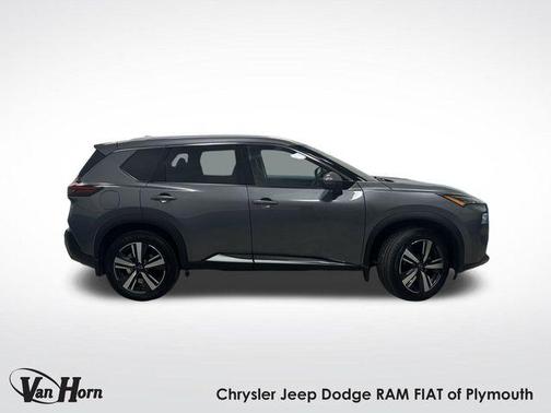 2022 Nissan Rogue SL