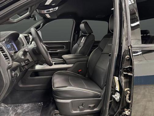 2025 RAM 3500 Laramie Crew Cab 4x4 6'4' Box