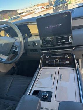 2019 Lincoln Navigator L Black Label