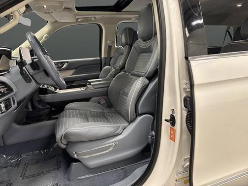 2019 Lincoln Navigator L Black Label