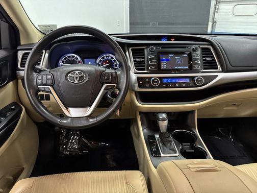 2015 Toyota Highlander LE Plus