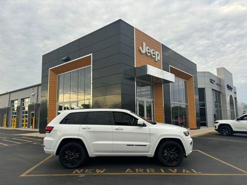2021 Jeep Grand Cherokee Laredo