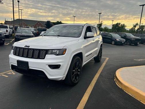 2021 Jeep Grand Cherokee Laredo