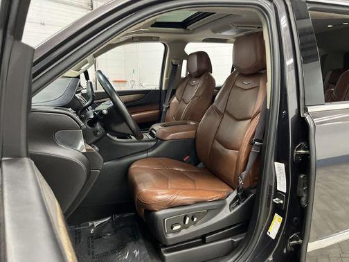2016 Cadillac Escalade Premium