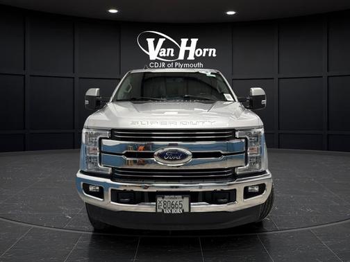 Ingot Silver 2019 Ford F-250 Lariat