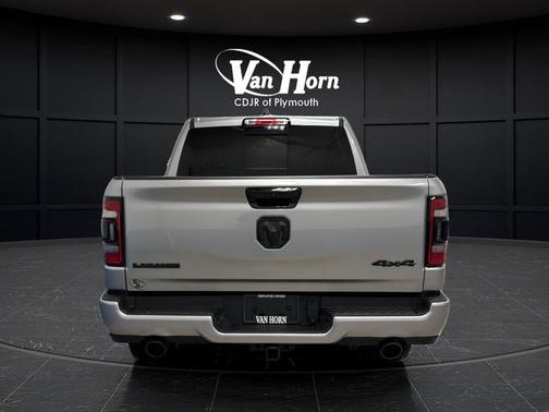 Billet Silver Metallic Clearcoat 2024 RAM 1500 Laramie