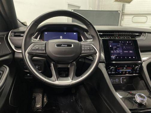 2022 Jeep Grand Cherokee L Altitude