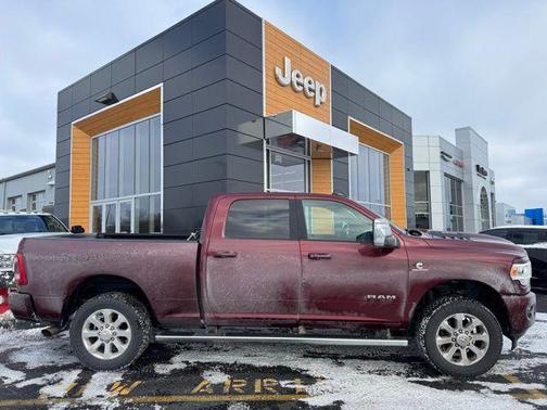 2024 RAM 3500 Laramie Crew Cab 4x4 6'4' Box