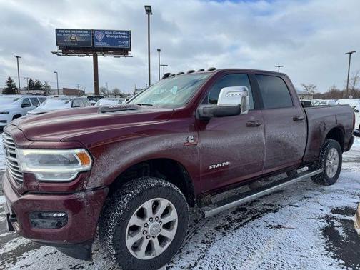 2024 RAM 3500 Laramie Crew Cab 4x4 6'4' Box