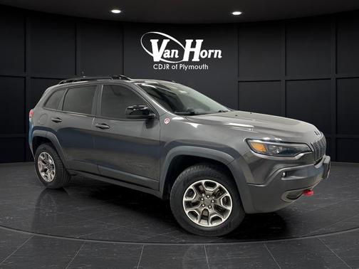 Granite Crystal Metallic Clearcoat 2022 Jeep Cherokee Trailhawk