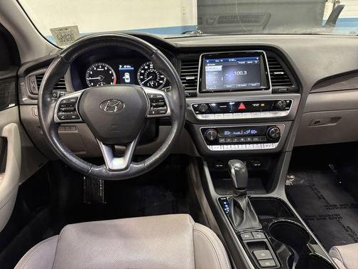 2018 Hyundai SONATA Limited