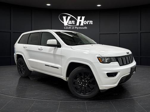Bright White Clearcoat 2018 Jeep Grand Cherokee Altitude
