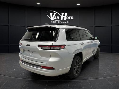 Silver Zynith 2026 Jeep Grand Cherokee L Limited