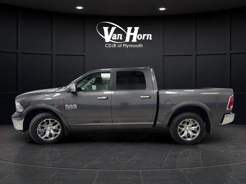 Granite Crystal Metallic Clearcoat 2019 RAM 1500 Laramie