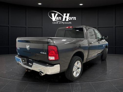 Granite Crystal Metallic Clearcoat 2017 RAM 1500 Big Horn