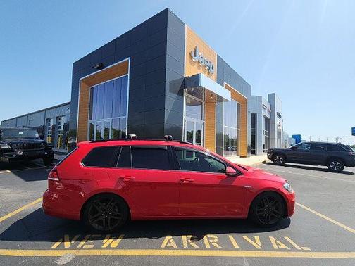 2019 Volkswagen Golf SportWagen TSI S