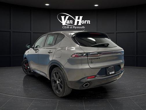Gray Cray 2024 Dodge Hornet R/T Plus EAWD