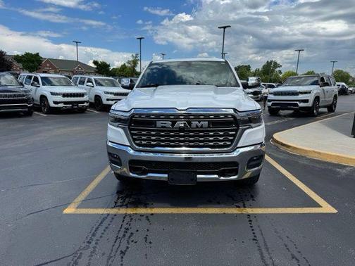 Ivory White Tri-Coat Pearlcoat 2025 RAM 1500 Limited