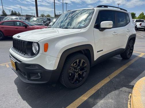 Alpine White 2018 Jeep Renegade Altitude
