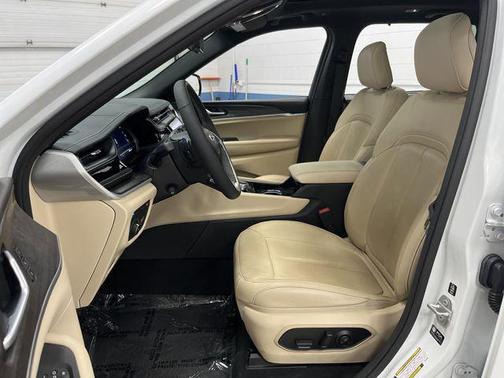 2022 Jeep Grand Cherokee 4xe Base