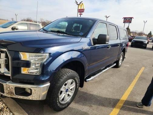 Blue 2015 Ford F-150 XLT