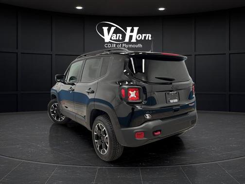 Black Clearcoat 2023 Jeep Renegade Trailhawk