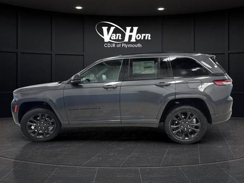 Gray Metallic 2026 Jeep Grand Cherokee Limited