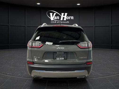 Sting-Gray Clearcoat 2021 Jeep Cherokee Limited